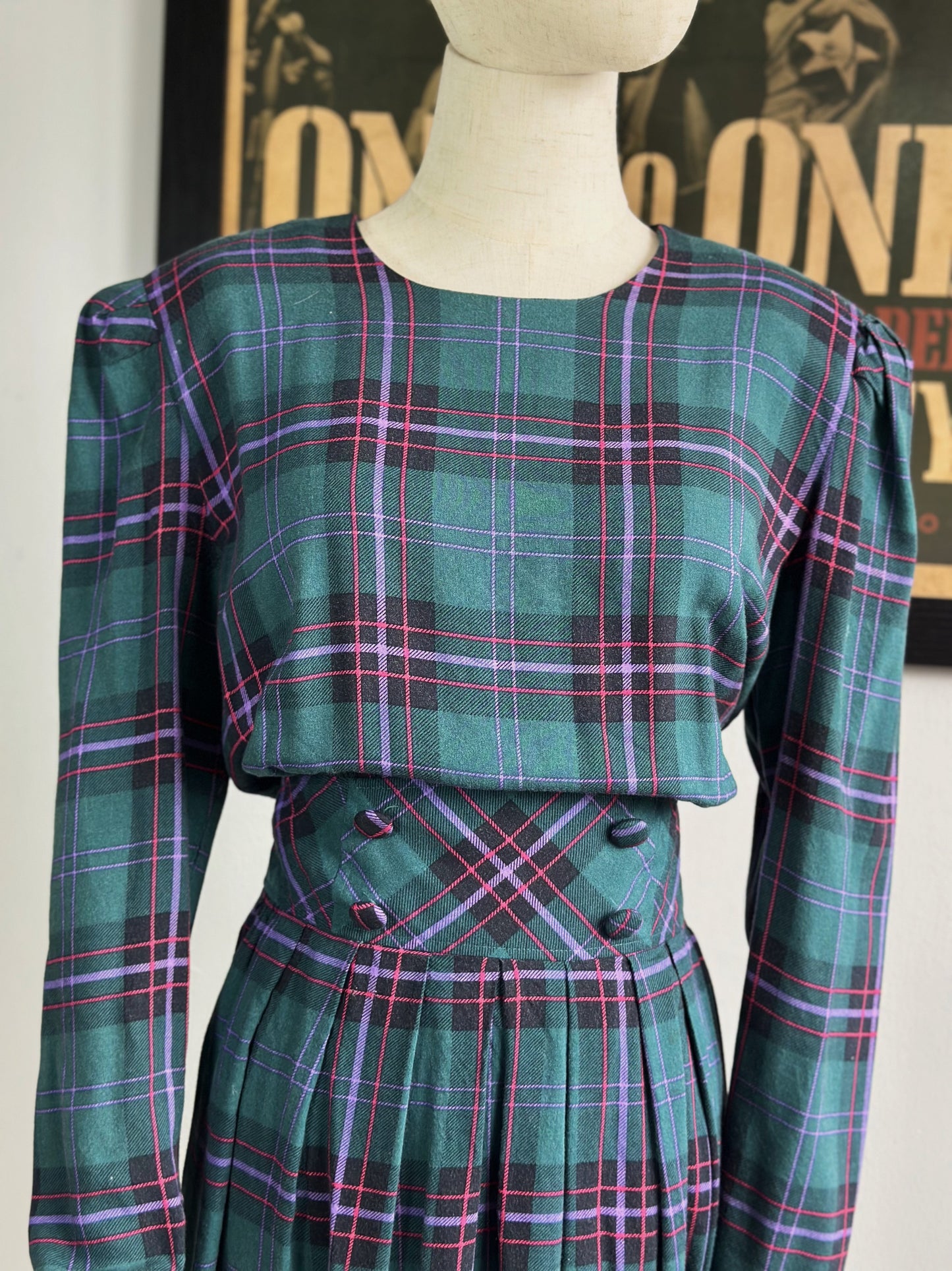 Karen Stevens 80's/90'S plaid dress